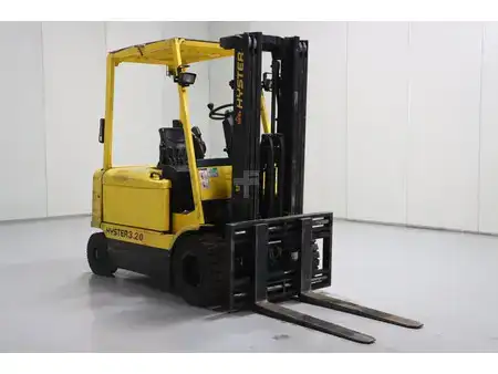 Eléctrico - 4 rodas 2002  Hyster J3.20XM (1)