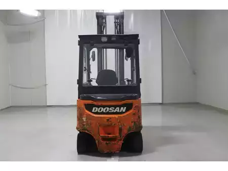 Elektro čtyřkolový VZV 2018  Doosan B35X-7 (5)