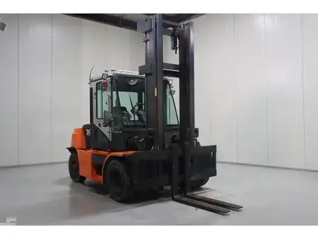 Empilhador diesel 2017  Doosan D70S-7 (1)
