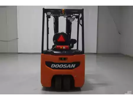 3-wiel elektrische heftrucks 2018  Doosan B20T-7 (6)