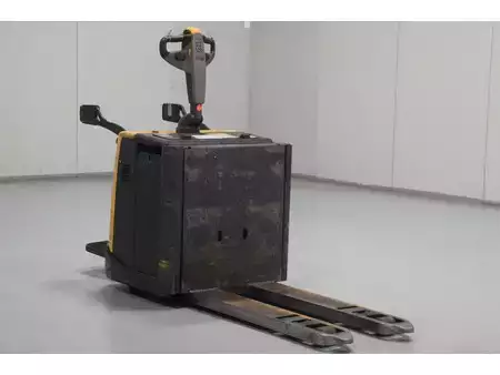 Transpalettes électriques 2015  Unicarriers PMR200P (1)