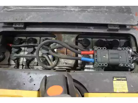 Transpalettes électriques 2015  Unicarriers PMR200P (2)
