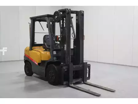 Dízel targoncák 2008  TCM FD30T3 (1)