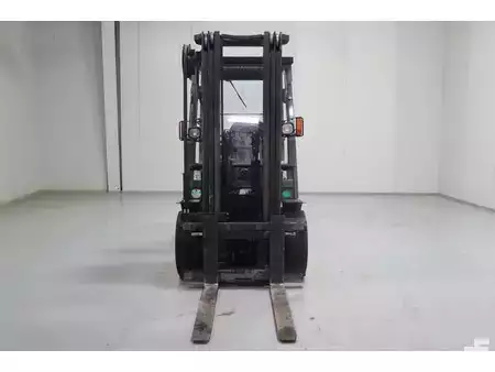 Dízel targoncák 2008  TCM FD30T3 (6)