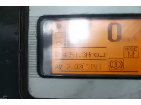 Elektryczne 4-kołowe 2018  Nissan G1Q2L25Q (10)