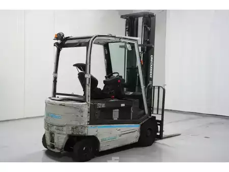 Elektryczne 4-kołowe 2018  Nissan G1Q2L25Q (7)