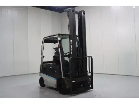 Elektryczne 4-kołowe 2018  Nissan G1Q2L30Q (1)