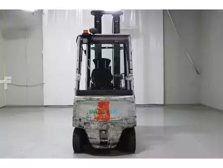 Elektryczne 4-kołowe 2018  Nissan G1Q2L30Q (7)
