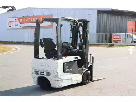 El Truck - 3-hjul 2010  Nissan 1N1L15Q (8)