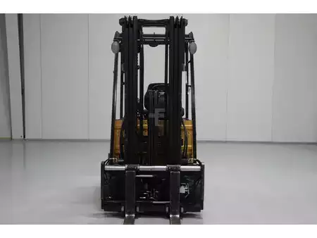 Elektro tříkolové VZV 2014  CAT Lift Trucks EP15PNT (3)