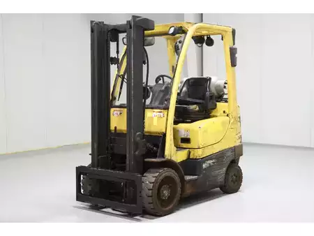 Chariots élévateurs GPL 2017  Hyster S2.5FT (4)