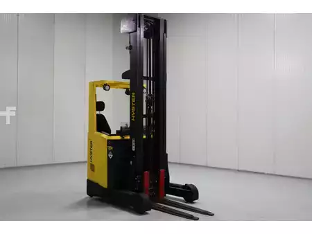 Chariots à mât rétractable 2018  Hyster R1.4 (1)