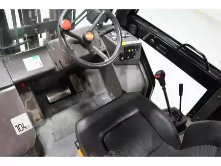 Dízel targoncák 2014  Manitou MH25-4T (2)
