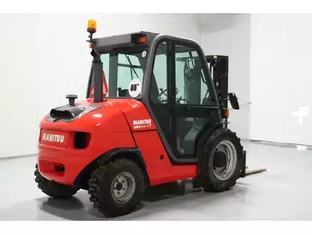 Dízel targoncák 2014  Manitou MH25-4T (7)