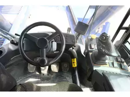 Reachstacker 2019  Kalmar DRG420-60S5 (13)