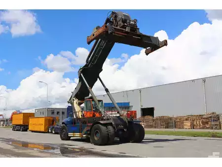 Reachstackers 2013  Linde C4531TL5 (1)