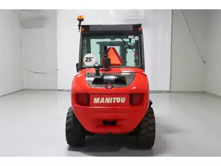 Dízel targoncák 2014  Manitou MH25-4T (6)