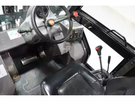 Dízel targoncák 2016  Manitou MH25-4T (4)