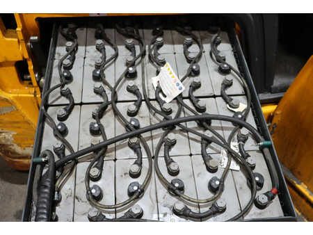 Chariots électriques à 3 roues 2015  Jungheinrich EFG216K (2)