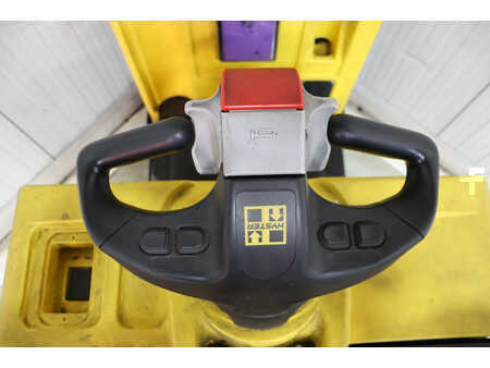 Tow Tugs 2015  Hyster LO5.0T (2)