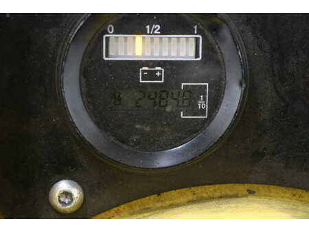 Tow Tugs 2015  Hyster LO5.0T (9)