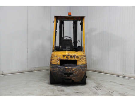 Carrelli elevatori diesel 1997  TCM FD25Z5 (6)