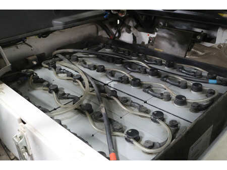 Elektromos 4 kerekű 2019  Unicarriers AG2N1L16Q (4)