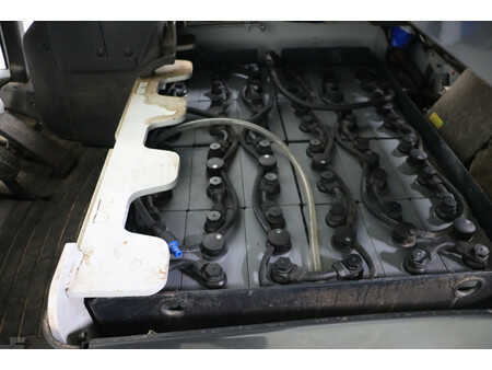 Eléctrico - 3 rodas 2018  Unicarriers A2N1L16Q (8)