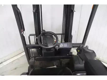 Elektro 4 Rad 2019  Unicarriers AG2N1L15Q (2)