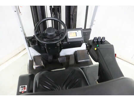 Elektromos 4 kerekű 2016  Unicarriers JAG1N1L18Q (2)