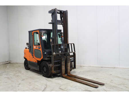 Gázüzemű targoncák 2015  Doosan G50SC-5 (1)