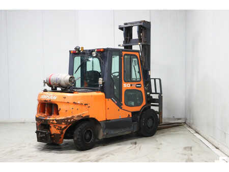 Gázüzemű targoncák 2015  Doosan G50SC-5 (7)