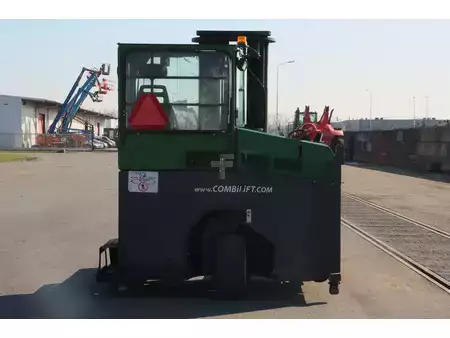 Oldalvillás 2011  Combilift C4000 (6)