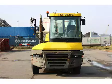 Terminaltraktor 2011  Terberg RT223 (3)
