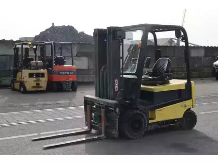 Elektromos 4 kerekű 2010  Nissan G1Q2L25U (4)