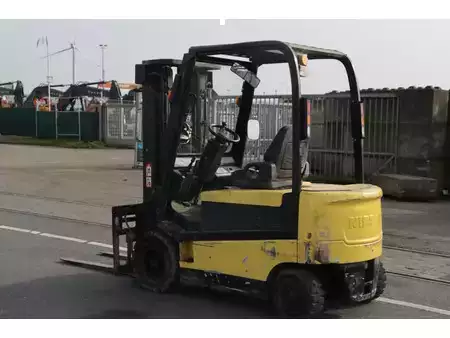 Elektromos 4 kerekű 2010  Nissan G1Q2L25U (5)