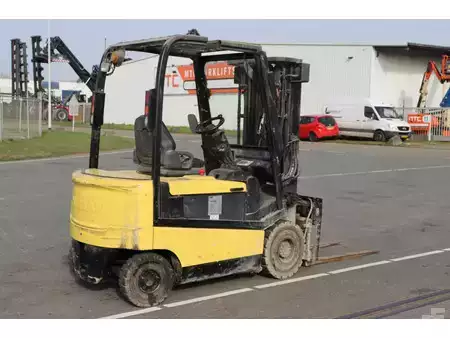 Elektromos 4 kerekű 2010  Nissan G1Q2L25U (7)