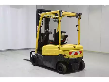 Chariots électriques à 3 roues 2013  Hyster J2.0XN (5)