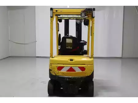 Chariots électriques à 3 roues 2013  Hyster J2.0XN (6)