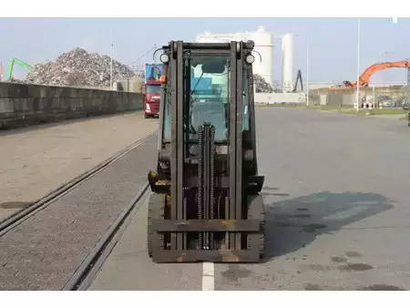 Dieselový VZV 2008  Nissan Y1D2A25Q (4)