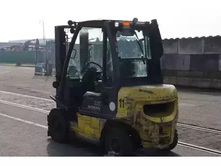 Dieselový VZV 2008  Nissan Y1D2A25Q (6)