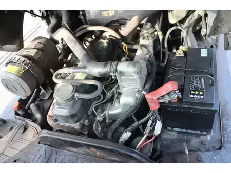 Dieselový VZV 2008  Nissan Y1D2A25Q (9)