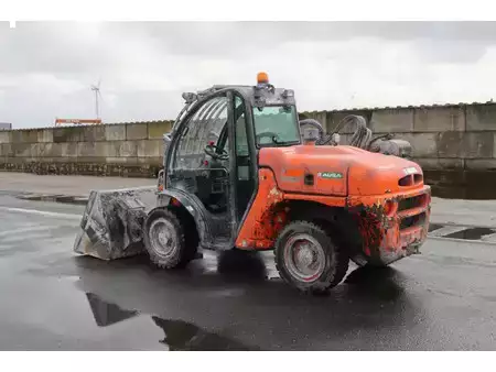 Verreikers (vast) 2020  Ausa T235H (3)