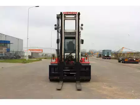 Dízel targoncák 2017  Svetruck 1060-28 (3)