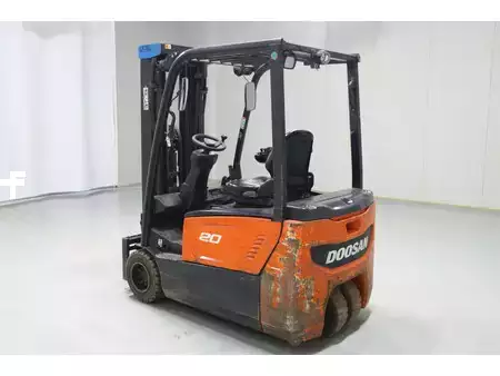 Elektro tříkolové VZV 2017  Doosan B20T-7 (5)