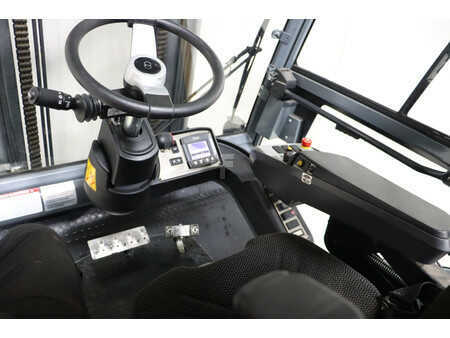 Electric - 4 wheels 2017  Montini MR6 (2)