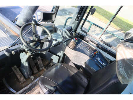 Reachstacker 2020  CVS-Ferrari F500RS8 (2)