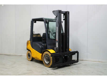 Gas truck 2015  Jungheinrich TFG430S (1)