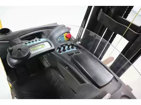 Työntömastotrukki 2011  Hyster R1.6H (2)