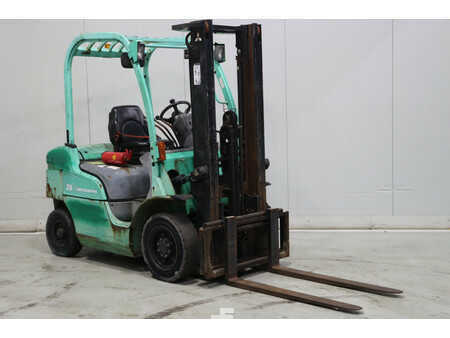 Diesel heftrucks 2009  Mitsubishi FD25N (1)